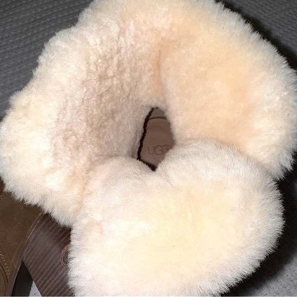 New UGG Jerene Shearling Bootie in Chestnut
Size 8 MSRP $250 - Picture 6 of 10